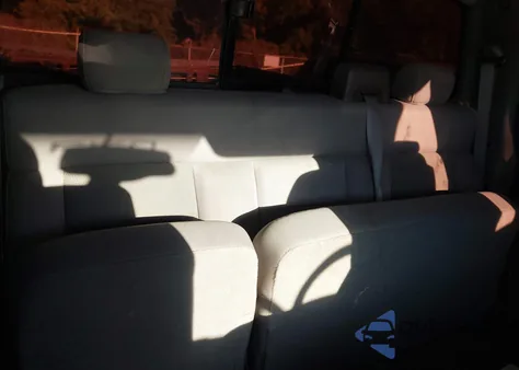 2005 Ford F-150 Lariat/Xl/Xlt z USA, uszkodzony, nr VIN 1FTPX12585NB01273